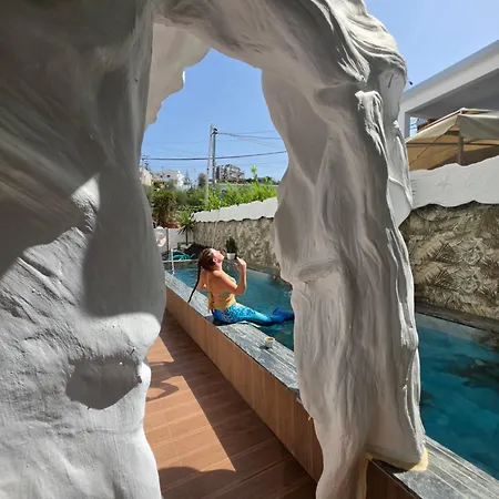 Ilio Boutique Swim Up מלון קסאמיל